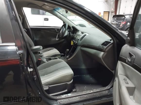 ✅ 2009 Hyundai Sonata GLS • VIN: 5NPET46C69H410923 • Lot: 43199574. Listed on IAAI with 185,018 mi. Free auction sales archive from the USA and detailed vehicle history report at DreamBid. Image 5.