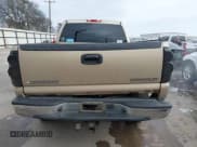 ✅ 2004 Chevrolet Silverado 2500HD LS • VIN: 1GCHC23U14F111681 • Лот: 41572118. Опубликован ранее на IAAI с пробегом 410 470 миль. Бесплатный доступ к архиву аукционных продаж из США и подробный отчёт об истории автомобиля на DreamBid. Изображение 16.