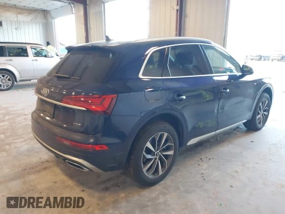 ✅ 2022 Audi Q5 S line Premium • VIN: WA1GAAFY0N2027185 • Lot: 43762247. Listed on IAAI with 48,423 mi. Free auction sales archive from the USA and detailed vehicle history report at DreamBid. Image 4.