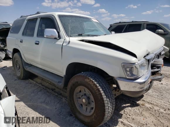 ✅ 1993 Toyota 4Runner • VIN: JT3VN29V5P0020633 • Lot: 63351595. Wystawiony na Copart z przebiegiem 262 633 mil. Bezpłatny archiwum sprzedaży aukcyjnych z USA i szczegółowy raport historii pojazdu na DreamBid. Zdjęcie 4.
