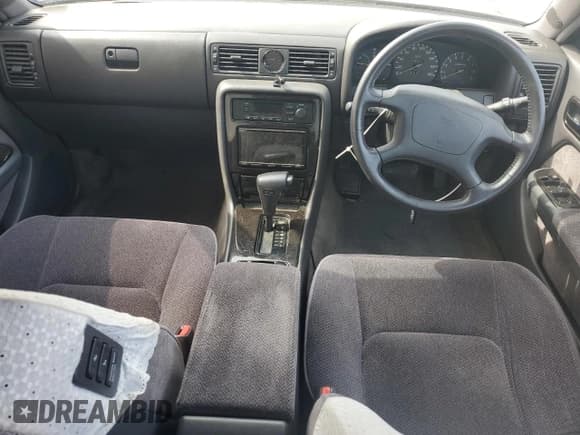 ✅ 1993 Nissan Cedric • VIN: PBY32608487 • Лот: 53788825. Опубликован ранее на Copart с пробегом 136 756 миль. Бесплатный доступ к архиву аукционных продаж из США и подробный отчёт об истории автомобиля на DreamBid. Изображение 8.