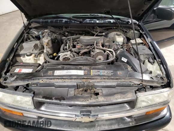 ✅ 2003 Chevrolet S-10 Work Truck • VIN: 1GCCS14XX38271108 • Лот: 52183085. Опубликован ранее на Copart с пробегом 84 177 миль. Бесплатный доступ к архиву аукционных продаж из США и подробный отчёт об истории автомобиля на DreamBid. Изображение 11.