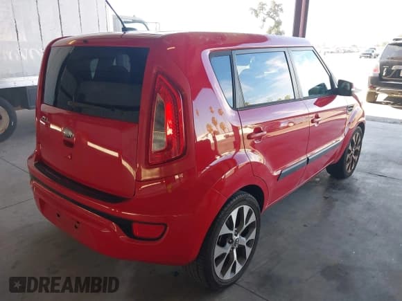 ✅ 2013 Kia Soul + • VIN: KNDJT2A62D7600221 • Лот: 43211379. Опубликован ранее на IAAI с пробегом 124 770 миль. Бесплатный доступ к архиву аукционных продаж из США и подробный отчёт об истории автомобиля на DreamBid. Изображение 4.