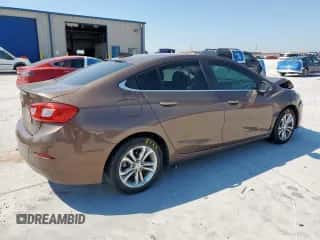 2019 Chevrolet Cruze LT with VIN 1G1BE5SM4K7105246, listed as a Copart auction lot 80406995 with 141,040 mi miles and Salvage title. Bid and sale history available at DreamBid. Image 3.