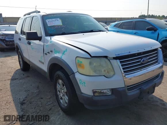 ✅ 2006 Ford Explorer XLT • VIN: 1FMEU63E56UA58168 • Lot: 43242478. Listed on IAAI with 158,155 mi. Free auction sales archive from the USA and detailed vehicle history report at DreamBid. Image 1.