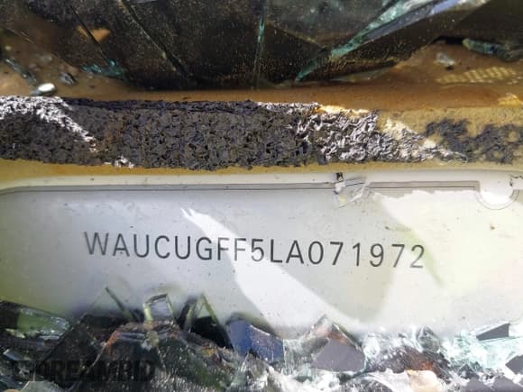 ✅ 2020 Audi A3 Premium Plus • VIN: WAUCUGFF5LA071972 • Lot: 42576720. Wystawiony na IAAI z przebiegiem Nie podano. Bezpłatny archiwum sprzedaży aukcyjnych z USA i szczegółowy raport historii pojazdu na DreamBid. Zdjęcie 9.