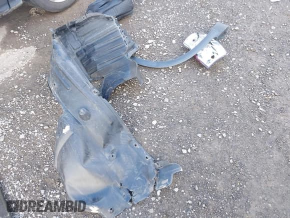 ✅ 2017 Honda Pilot EX-L • VIN: 5FNYF6H59HB091514 • Lot: 43083784. Listed on IAAI with 97,606 mi. Free auction sales archive from the USA and detailed vehicle history report at DreamBid. Image 12.