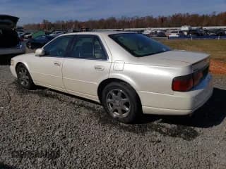 ✅ 2002 Cadillac Seville Touring STS • VIN: 1G6KY54922U151685 • Лот: 78251854. Опубликован ранее на Copart с пробегом Не указан. Бесплатный доступ к архиву аукционных продаж из США и подробный отчёт об истории автомобиля на DreamBid. Изображение 2.