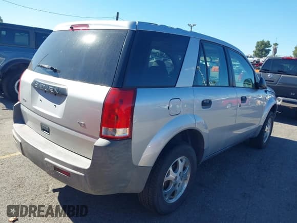 ✅ 2003 Saturn VUE • VIN: 5GZCZ53B83S904666 • Лот: 43572996. Опубликован ранее на IAAI с пробегом 105 306 миль. Бесплатный доступ к архиву аукционных продаж из США и подробный отчёт об истории автомобиля на DreamBid. Изображение 4.