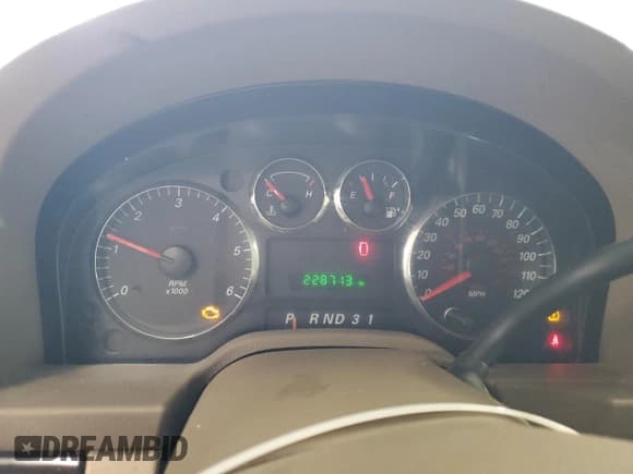 ✅ 2006 Ford Freestar SEL • VIN: 2FMZA52286BA56156 • Lot: 64485115. Wystawiony na Copart z przebiegiem 228 713 mil. Bezpłatny archiwum sprzedaży aukcyjnych z USA i szczegółowy raport historii pojazdu na DreamBid. Zdjęcie 9.