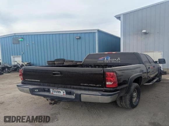 ✅ 2004 Chevrolet Silverado 2500HD LS • VIN: 1GCHC23U54F100554 • Лот: 41620746. Опубликован ранее на IAAI с пробегом Не указан. Бесплатный доступ к архиву аукционных продаж из США и подробный отчёт об истории автомобиля на DreamBid. Изображение 5.