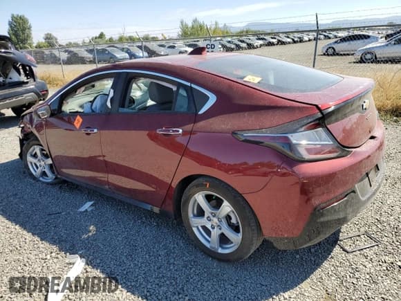 ✅ 2017 Chevrolet Volt LT • VIN: 1G1RC6S57HU173294 • Lot: 63216943. Wystawiony na Copart z przebiegiem Nie podano. Bezpłatny archiwum sprzedaży aukcyjnych z USA i szczegółowy raport historii pojazdu na DreamBid. Zdjęcie 2.