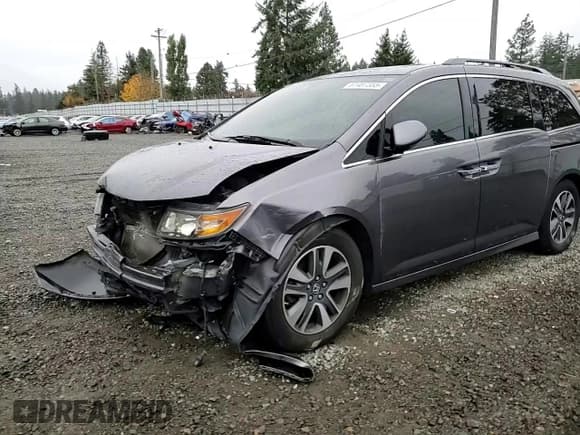 ✅ 2015 Honda Odyssey Touring Elite • VIN: 5FNRL5H95FB071462 • Lot: 87487355. Listed on Copart with 189,151 mi. Free auction sales archive from the USA and detailed vehicle history report at DreamBid. Image 14.