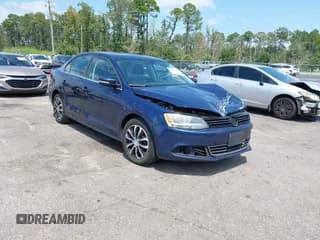 ✅ 2013 Volkswagen Jetta SE • VIN: 3VWDP7AJ5DM283136 • Lot: 43106418. Wystawiony na IAAI z przebiegiem 196 498 mil. Bezpłatny archiwum sprzedaży aukcyjnych z USA i szczegółowy raport historii pojazdu na DreamBid. Zdjęcie 1.