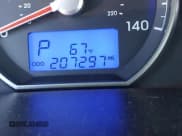 ✅ 2011 Hyundai Santa Fe SE • VIN: 5XYZHDAG8BG057160 • Lot: 43625221. Listed on IAAI with 207,297 mi. Free auction sales archive from the USA and detailed vehicle history report at DreamBid. Image 7.