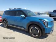 ✅ 2024 Kia EV9 Land • VIN: KNDADFS55R6029590 • Лот: 60735054. Опубликован ранее на Copart с пробегом 3 733 миль. Бесплатный доступ к архиву аукционных продаж из США и подробный отчёт об истории автомобиля на DreamBid. Изображение 4.