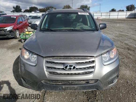 ✅ 2012 Hyundai Santa Fe GLS • VIN: 5XYZGDAB7CG164774 • Lot: 78517034. Listed on Copart with 267,198 mi. Free auction sales archive from the USA and detailed vehicle history report at DreamBid. Image 5.