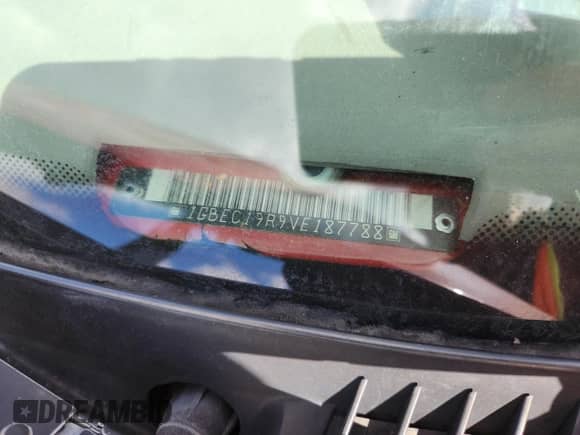 1997 Chevrolet Silverado 1500 z VIN 1GBEC19R9VE187788, wystawiony jako Copart lot #90051185 z przebiegiem 252 445 mil mil oraz Szkoda całkowita • Salvage title. Historia ofert i sprzedaży dostępna na DreamBid. Obrazek 12.