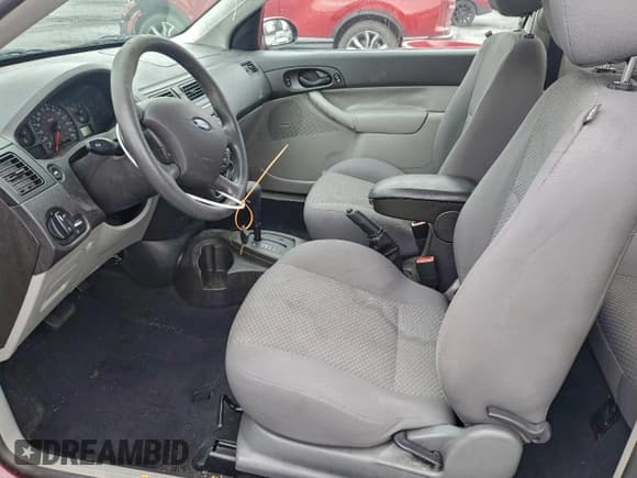 ✅ 2007 Ford Focus S • VIN: 1FAHP31N87W335207 • Lot: 94100905. Listed on Copart with 111,877 mi. Free auction sales archive from the USA and detailed vehicle history report at DreamBid. Image 7.
