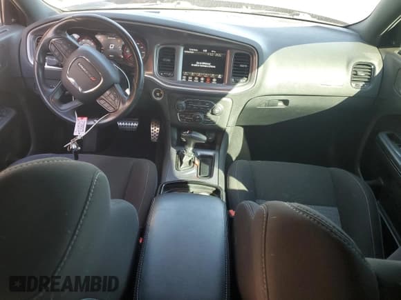 ✅ 2021 Dodge Charger GT • VIN: 2C3CDXMGXMH613363 • Lot: 85200035. Wystawiony na Copart z przebiegiem 40 590 mil. Bezpłatny archiwum sprzedaży aukcyjnych z USA i szczegółowy raport historii pojazdu na DreamBid. Zdjęcie 8.