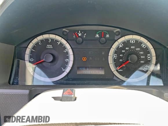 ✅ 2008 Ford Escape Hybrid • VIN: 1FMCU49H38KD32513 • Lot: 97445345. Wystawiony na Copart z przebiegiem 223 211 mil. Bezpłatny archiwum sprzedaży aukcyjnych z USA i szczegółowy raport historii pojazdu na DreamBid. Zdjęcie 8.