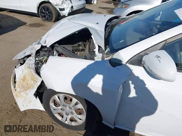 2010 Hyundai Elantra SE with VIN KMHDU4ADXAU039165, listed as a IAAI auction lot 42693043 with 114,804 mi miles and . Bid and sale history available at DreamBid. Image 6.