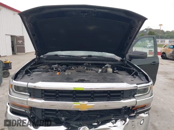 ✅ 2018 Chevrolet Silverado 1500 LT • VIN: 1GCVKREHXJZ143263 • Лот: 43457459. Опубликован ранее на IAAI с пробегом 136 002 миль. Бесплатный доступ к архиву аукционных продаж из США и подробный отчёт об истории автомобиля на DreamBid. Изображение 10.