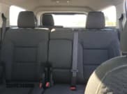 ✅ 2017 GMC Acadia SLE • VIN: 1GKKNKLA8HZ177692 • Lot: 70499405. Wystawiony na Copart z przebiegiem 101 863 mil. Bezpłatny archiwum sprzedaży aukcyjnych z USA i szczegółowy raport historii pojazdu na DreamBid. Zdjęcie 10.