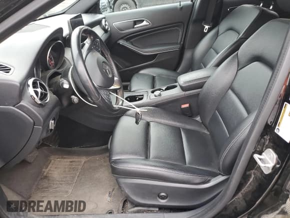 ✅ 2018 Mercedes-Benz GLA 250 • VIN: WDCTG4GB0JJ462250 • Лот: 91389085. Опубликован ранее на Copart с пробегом 138 122 миль. Бесплатный доступ к архиву аукционных продаж из США и подробный отчёт об истории автомобиля на DreamBid. Изображение 7.