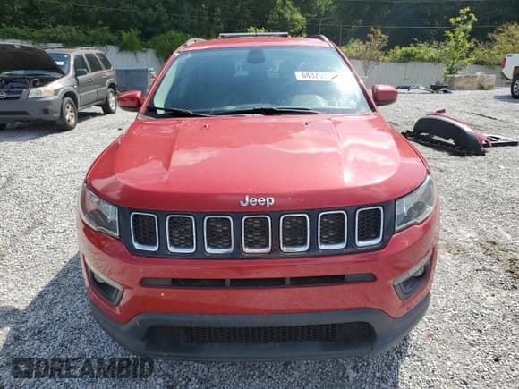 ✅ 2018 Jeep Compass Latitude • VIN: 3C4NJCBB5JT468555 • Lot: 64379375. Wystawiony na Copart z przebiegiem 73 292 mil. Bezpłatny archiwum sprzedaży aukcyjnych z USA i szczegółowy raport historii pojazdu na DreamBid. Zdjęcie 5.