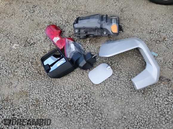 ✅ 2022 Chevrolet Silverado 1500 • VIN: 1GC4WLEY9NF191583 • Лот: 80581505. Опубликован ранее на Copart с пробегом 87 635 миль. Бесплатный доступ к архиву аукционных продаж из США и подробный отчёт об истории автомобиля на DreamBid. Изображение 12.