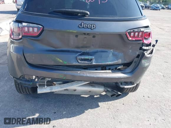 2021 Jeep Compass 80th Anniversary with VIN 3C4NJCEB4MT564077, listed as a IAAI auction lot 42323844 with 44,241 mi miles and . Bid and sale history available at DreamBid. Image 6.