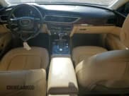 ✅ 2014 Audi A7 Premium Plus • VIN: WAUWMAFC9EN051722 • Lot: 55775795. Wystawiony na Copart z przebiegiem 103 121 mil. Bezpłatny archiwum sprzedaży aukcyjnych z USA i szczegółowy raport historii pojazdu na DreamBid. Zdjęcie 8.