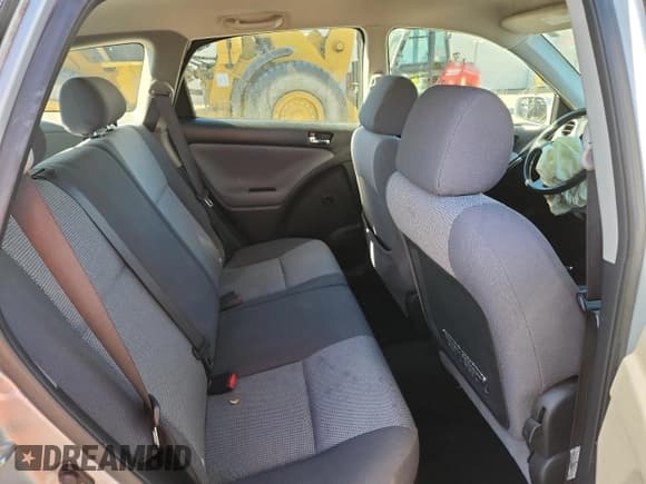 ✅ 2005 Toyota Matrix STD • VIN: 2T1KR32E75C491477 • Lot: 91170185. Listed on Copart with 123,581 mi. Free auction sales archive from the USA and detailed vehicle history report at DreamBid. Image 11.