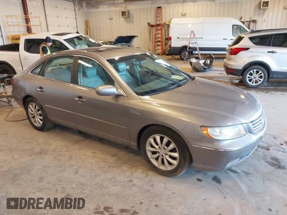 2007 Hyundai Azera SE с VIN KMHFC46F87A173110, выставлен на аукционе IAAI как лот 42275974 с пробегом 208 901 миль миль и . История ставок и продаж доступна на DreamBid. Изображение 1.