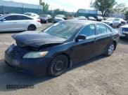 ✅ 2007 Toyota Camry LE • VIN: 4T1BE46K57U086589 • Lot: 43206271. Wystawiony na IAAI z przebiegiem 268 793 mil. Bezpłatny archiwum sprzedaży aukcyjnych z USA i szczegółowy raport historii pojazdu na DreamBid. Zdjęcie 2.