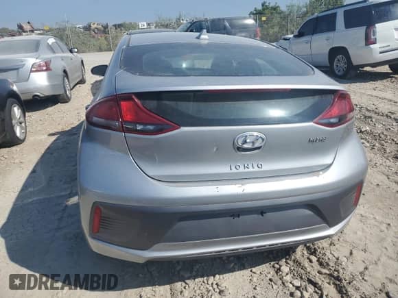 2020 Hyundai Ioniq SE с VIN KMHC75LC6LU242859, выставлен на аукционе Copart как лот 72403234 с пробегом 59 294 миль миль и Списание • Salvage title. История ставок и продаж доступна на DreamBid. Изображение 6.