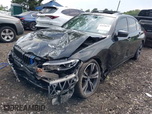 2020 BMW 3 Series 330i xDrive с VIN WBA5R7C03LFH52597, выставлен на аукционе IAAI как лот 42618079 с пробегом 51 767 миль миль и . История ставок и продаж доступна на DreamBid. Изображение 6.