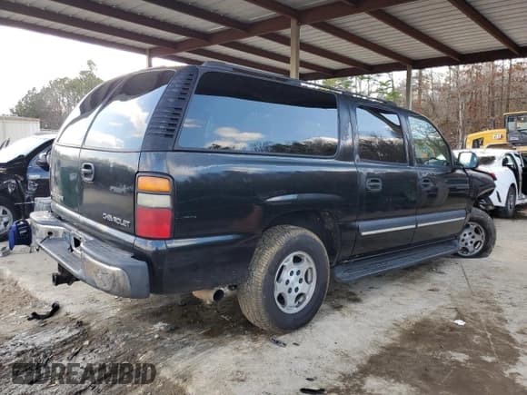 ✅ 2004 Chevrolet Suburban LT • VIN: 1GNEC16Z34J180543 • Лот: 44303975. Опубликован ранее на Copart с пробегом 270 011 миль. Бесплатный доступ к архиву аукционных продаж из США и подробный отчёт об истории автомобиля на DreamBid. Изображение 3.