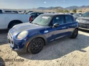 ✅ 2017 MINI Hardtop 4 Door Cooper S • VIN: WMWXU3C57H2D32724 • Лот: 81017475. Опубликован ранее на Copart с пробегом 132 296 миль. Бесплатный доступ к архиву аукционных продаж из США и подробный отчёт об истории автомобиля на DreamBid. Изображение 1.