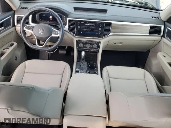 ✅ 2023 Volkswagen Atlas SEL • VIN: 1V2BR2CA7PC523747 • Lot: 70319915. Wystawiony na Copart z przebiegiem 12 151 mil. Bezpłatny archiwum sprzedaży aukcyjnych z USA i szczegółowy raport historii pojazdu na DreamBid. Zdjęcie 8.