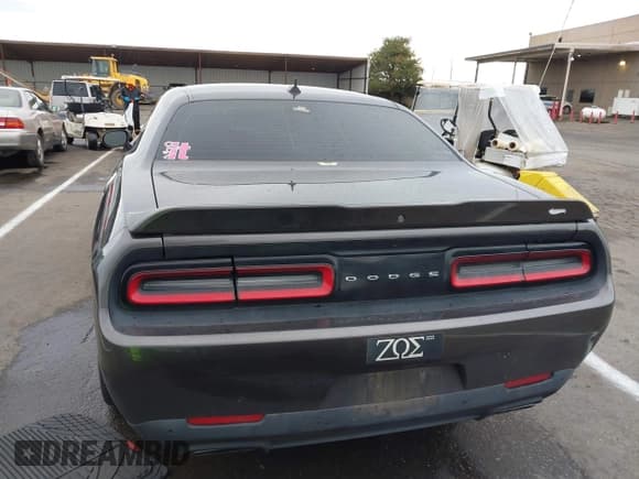 ✅ 2016 Dodge Challenger R/T • VIN: 2C3CDZBT6GH143249 • Lot: 41504263. Listed on IAAI with 89,837 mi. Free auction sales archive from the USA and detailed vehicle history report at DreamBid. Image 17.
