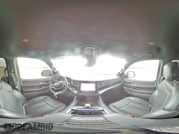 ✅ 2022 Jeep Wagoneer Series III • VIN: 1C4SJUDT4NS168124 • Lot: 59951125. Wystawiony na Copart z przebiegiem 30 097 mil. Bezpłatny archiwum sprzedaży aukcyjnych z USA i szczegółowy raport historii pojazdu na DreamBid. Zdjęcie 16.