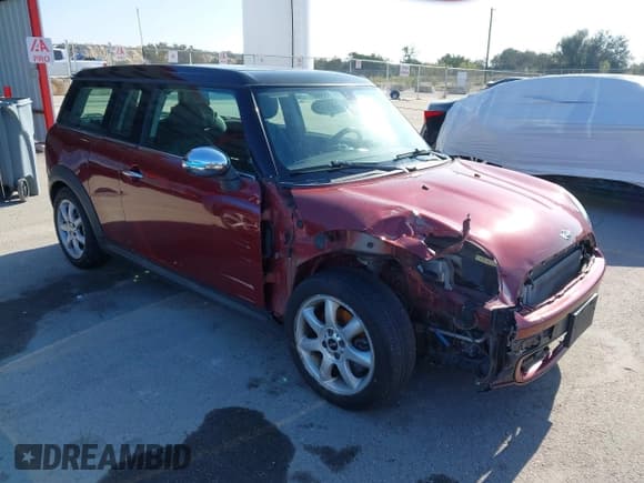 ✅ 2009 MINI Clubman • VIN: WMWML33589TX33665 • Lot: 43864531. Wystawiony na IAAI z przebiegiem 49 926 mil. Bezpłatny archiwum sprzedaży aukcyjnych z USA i szczegółowy raport historii pojazdu na DreamBid. Zdjęcie 1.