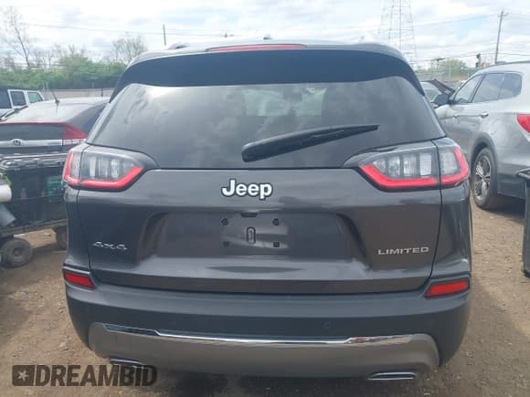 ✅ 2021 Jeep Cherokee Limited • VIN: 1C4PJMDX8MD212475 • Lot: 42051824. Wystawiony na IAAI z przebiegiem 31 905 mil. Bezpłatny archiwum sprzedaży aukcyjnych z USA i szczegółowy raport historii pojazdu na DreamBid. Zdjęcie 16.