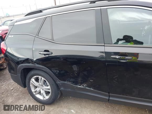 ✅ 2020 GMC Terrain SLE • VIN: 3GKALTEV8LL212304 • Lot: 43470440. Wystawiony na IAAI z przebiegiem 19 787 mil. Bezpłatny archiwum sprzedaży aukcyjnych z USA i szczegółowy raport historii pojazdu na DreamBid. Zdjęcie 6.