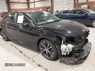 2020 Toyota Camry SE with VIN 4T1G11BK2LU004088, listed as a IAAI auction lot 42318280 with 76,053 mi miles and . Bid and sale history available at DreamBid. Image 1.