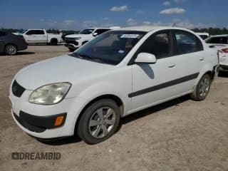 ✅ 2009 Kia Rio • VIN: KNADE223X96478438 • Lot: 50304375. Wystawiony na Copart z przebiegiem 206 394 mil. Bezpłatny archiwum sprzedaży aukcyjnych z USA i szczegółowy raport historii pojazdu na DreamBid. Zdjęcie 1.