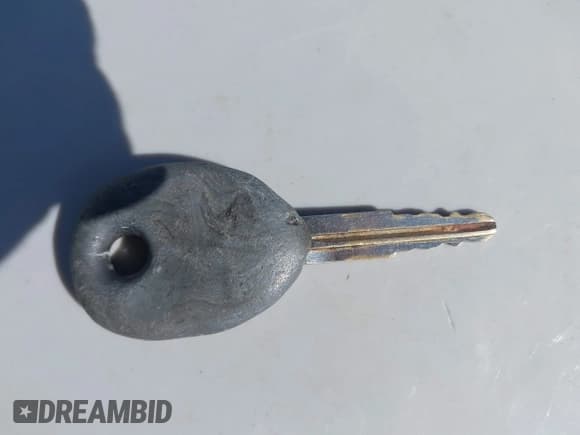 ✅ 2001 Suzuki XL7 Standard • VIN: JS3TX92V414113001 • Lot: 41987776. Wystawiony na IAAI z przebiegiem Nie podano. Bezpłatny archiwum sprzedaży aukcyjnych z USA i szczegółowy raport historii pojazdu na DreamBid. Zdjęcie 11.