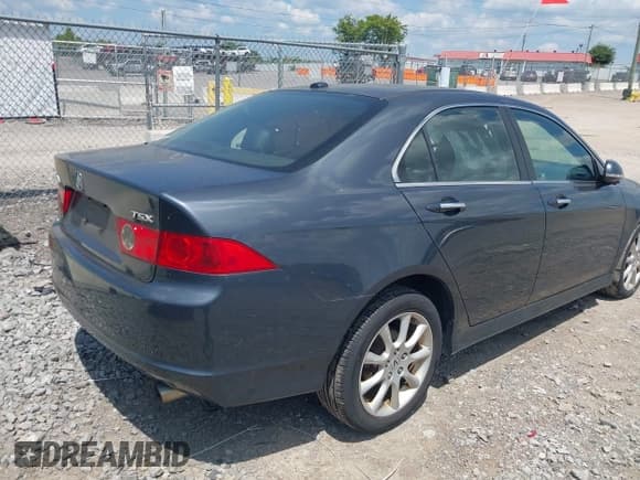✅ 2008 Acura TSX Nav • VIN: JH4CL96998C016897 • Лот: 42839375. Опубликован ранее на IAAI с пробегом 228 544 миль. Бесплатный доступ к архиву аукционных продаж из США и подробный отчёт об истории автомобиля на DreamBid. Изображение 4.